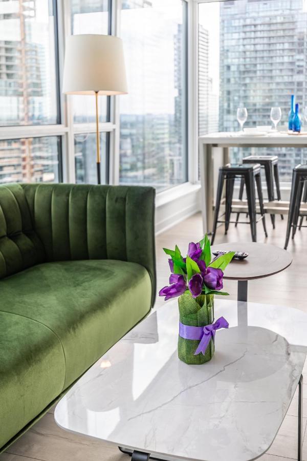 Luxury 2 Bedroom In The Heart Of Entertainment District W/ Cn Tower View 多伦多 外观 照片