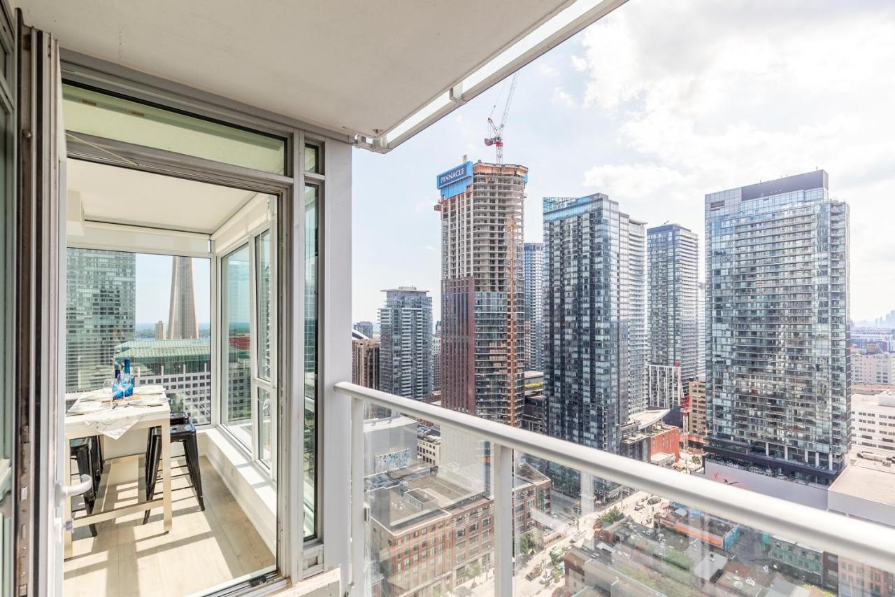Luxury 2 Bedroom In The Heart Of Entertainment District W/ Cn Tower View 多伦多 外观 照片