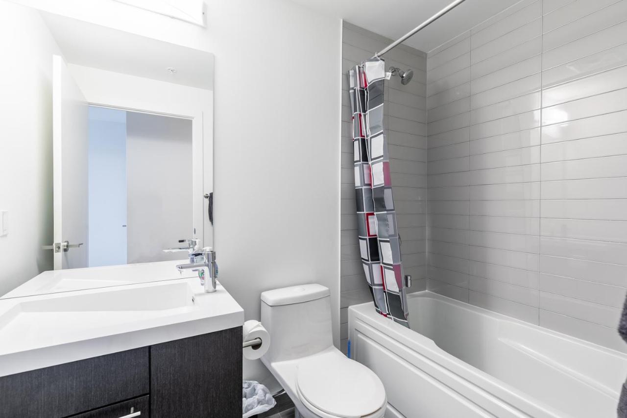 Luxury 2 Bedroom In The Heart Of Entertainment District W/ Cn Tower View 多伦多 外观 照片