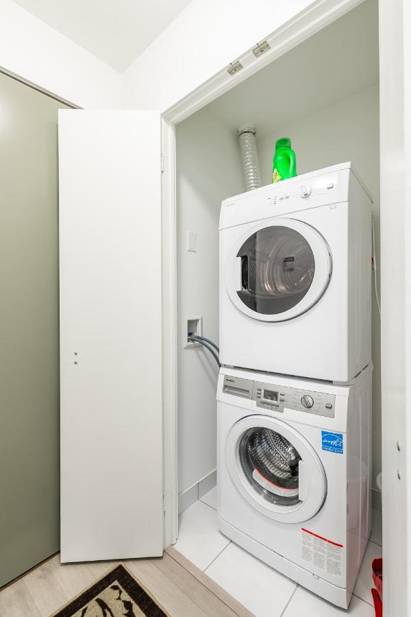 Luxury 2 Bedroom In The Heart Of Entertainment District W/ Cn Tower View 多伦多 外观 照片