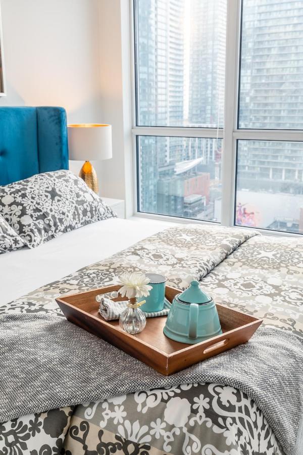 Luxury 2 Bedroom In The Heart Of Entertainment District W/ Cn Tower View 多伦多 外观 照片