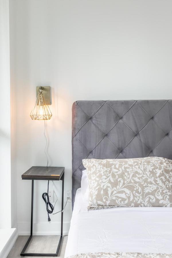 Luxury 2 Bedroom In The Heart Of Entertainment District W/ Cn Tower View 多伦多 外观 照片