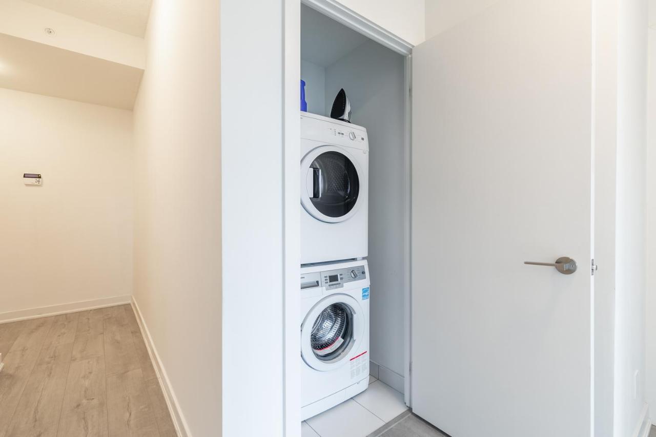 Luxury 2 Bedroom In The Heart Of Entertainment District W/ Cn Tower View 多伦多 外观 照片