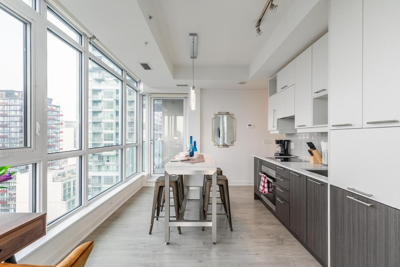 Luxury 2 Bedroom In The Heart Of Entertainment District W/ Cn Tower View 多伦多 外观 照片