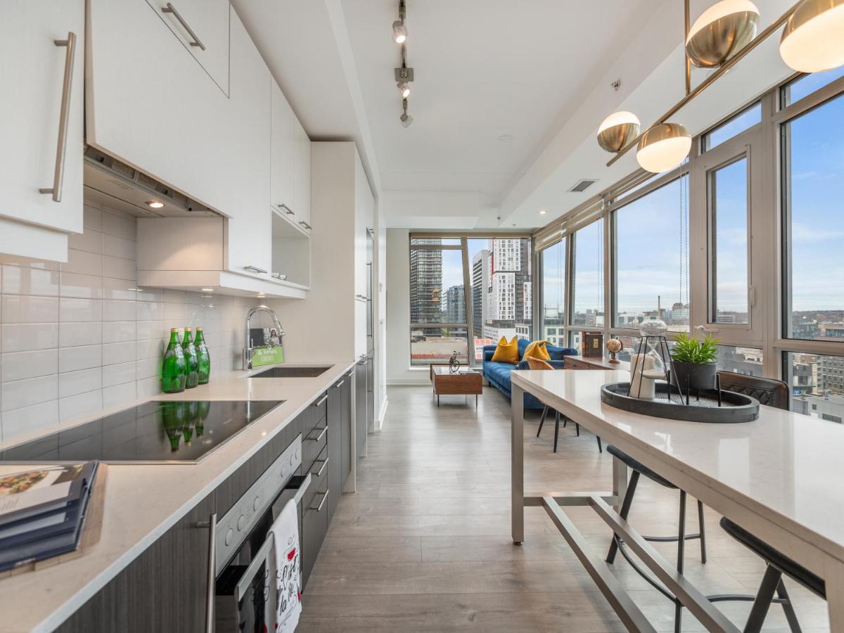 Luxury 2 Bedroom In The Heart Of Entertainment District W/ Cn Tower View 多伦多 外观 照片